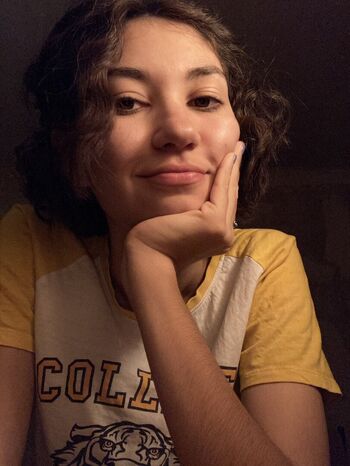 Adorable_dina