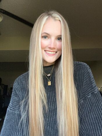 Full leaked Adorable face private onlyfans photo