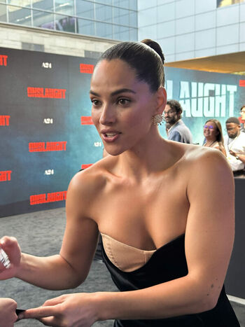 Adria Arjona