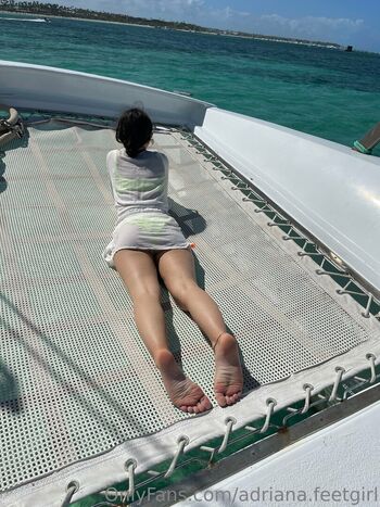 adriana.feetgirl
