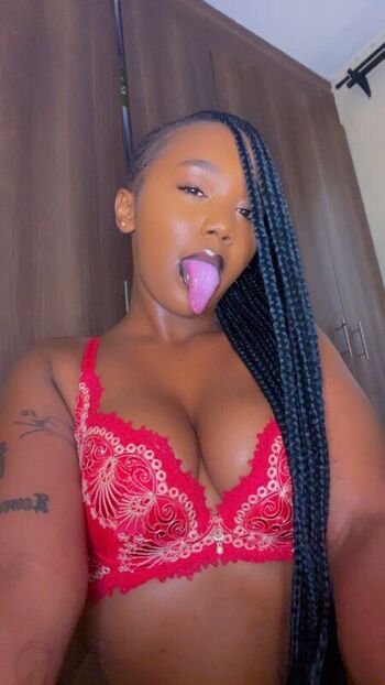 Full leaked African booty meat page private onlyfans photo