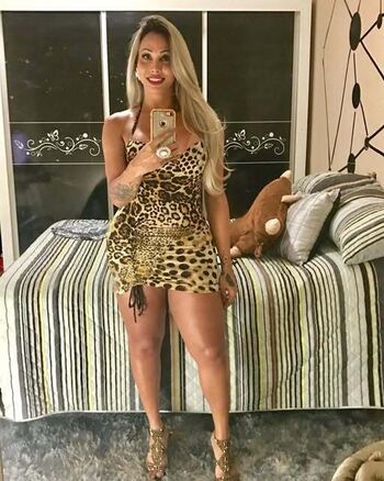 agathaferrazz