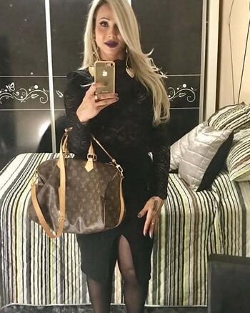 Full leaked Agathaferrazz private onlyfans photo