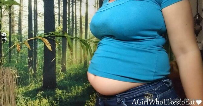 Full leaked Agirlwholikestoeat page private onlyfans photo