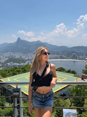 Full leaked Da rachl/ private onlyfans photo