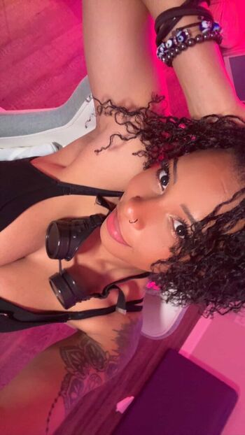 Full leaked Ahquamarine private onlyfans photo