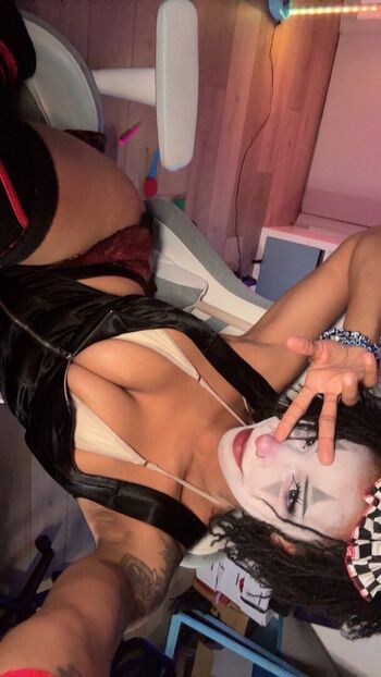 Full leaked Ahquamarine private onlyfans photo