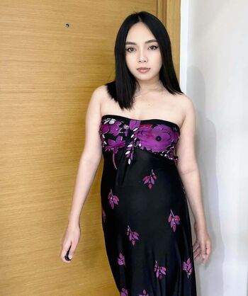 Full leaked Ahri suu private onlyfans photo