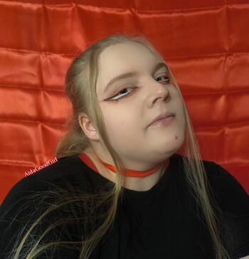 AidaGoodGirl