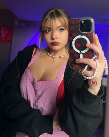 Full leaked Aiiygatorz private onlyfans photo