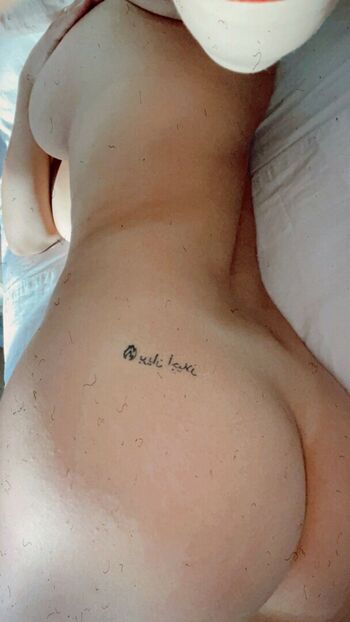 Full leaked Ailuuramon private onlyfans photo
