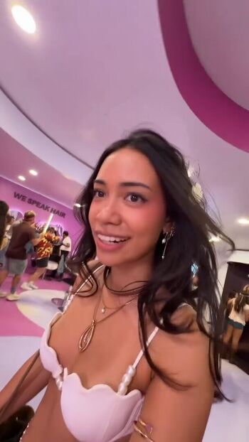 Full leaked Aimeejaihall private onlyfans photo