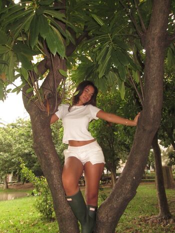 Full leaked Aimeejaihall private onlyfans photo