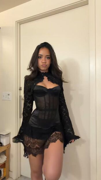 Full leaked Aimeejaihall private onlyfans photo