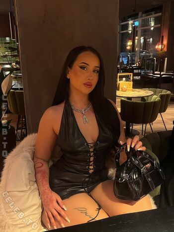 Full leaked Aischa naili private onlyfans photo