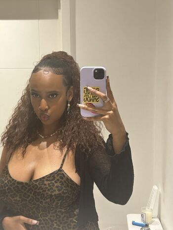 Full leaked Aishamoshope private onlyfans photo