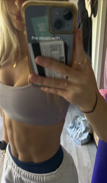 Full leaked Aiva pinches page private onlyfans photo