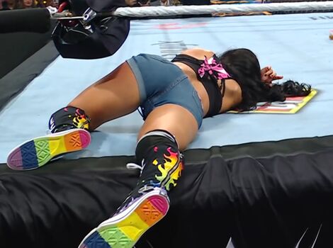 AJ Lee