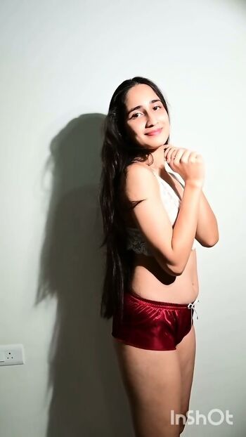 Full leaked Akanksharuskin private onlyfans photo