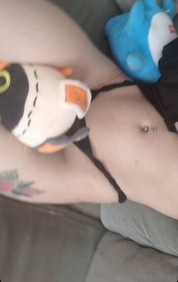 Full leaked Akaredkarma private onlyfans photo