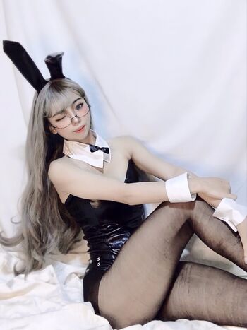 Akari_Cos