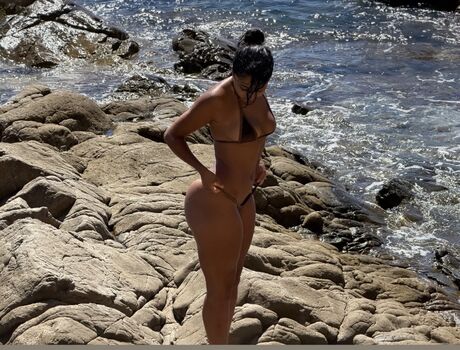 Full leaked Akirayass private onlyfans photo