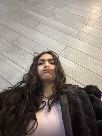 Full leaked Akirya private onlyfans photo