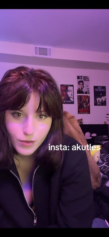 Akutles