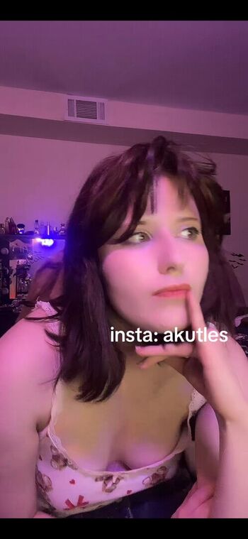 Akutles