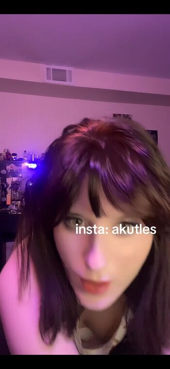 Akutles