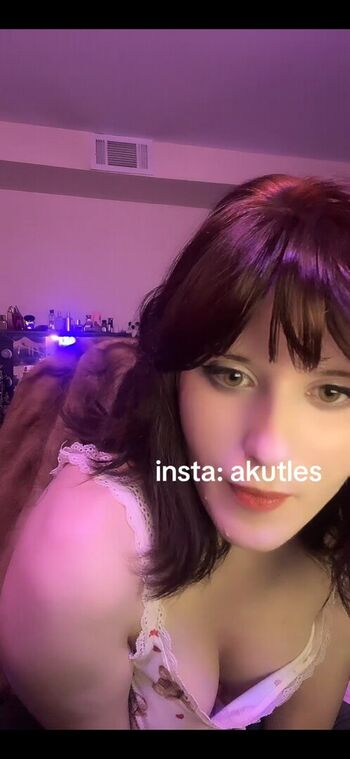 Akutles