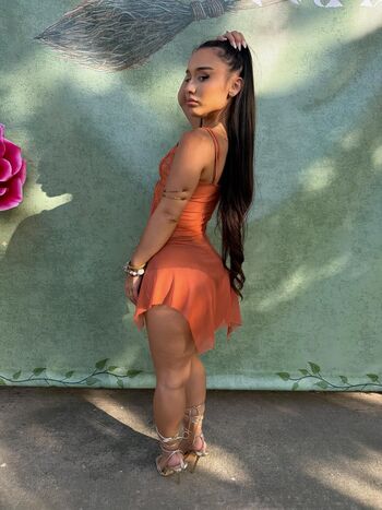 Full leaked Alahnaly private onlyfans photo