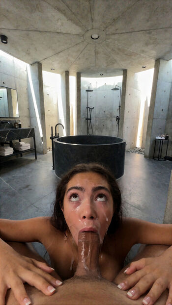 Full leaked Alana kern private onlyfans photo