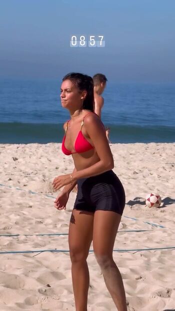 Full leaked Alane dias private onlyfans photo