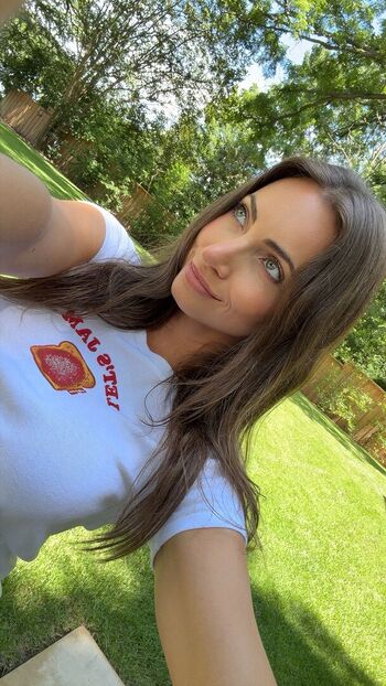 Full leaked Alannalouise page private onlyfans photo