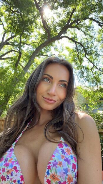 Full leaked Alannalouise page private onlyfans photo