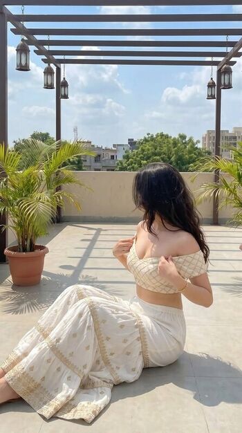 Full leaked Alasmin naaz private onlyfans photo