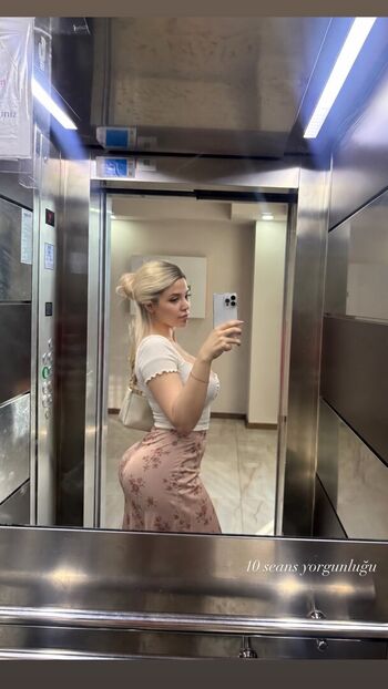 Full leaked Alazgyldrm private onlyfans photo