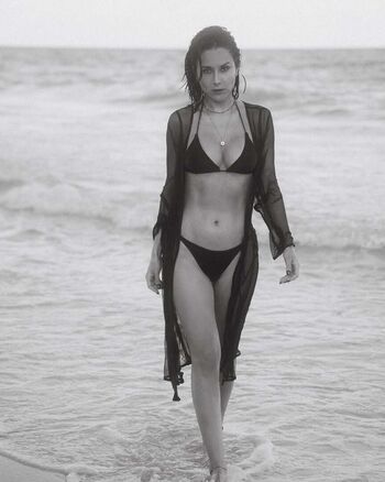 Ale Garcia Alegarcia_Of