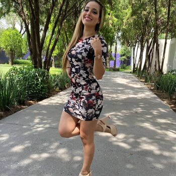 Full leaked Ale valencia page private onlyfans photo