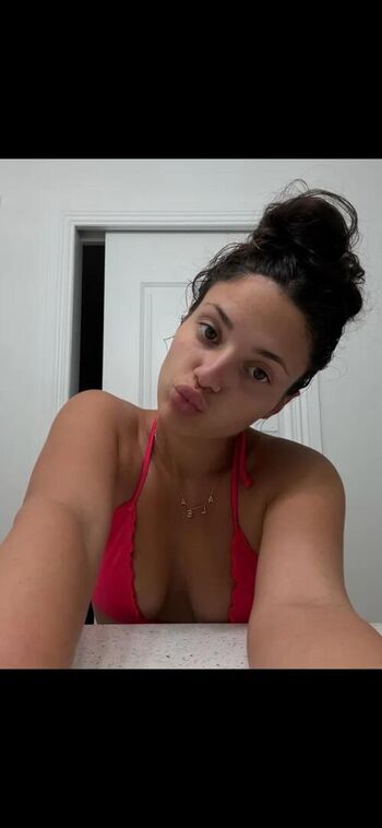Full leaked Aleaarose private onlyfans photo