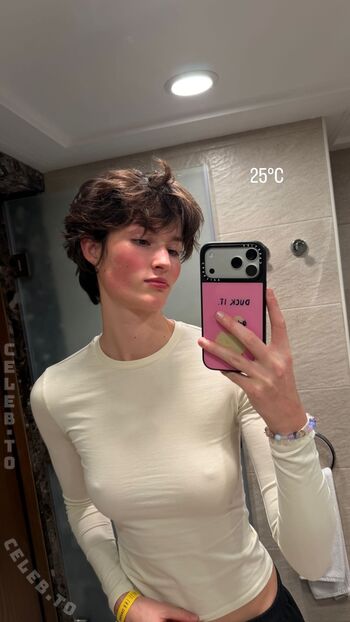 aleandrafrerk / ale4ndra