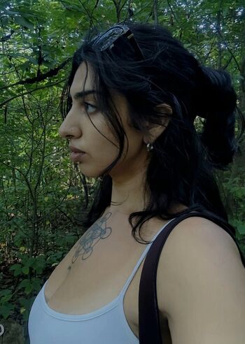 Full leaked Alearninggardens private onlyfans photo
