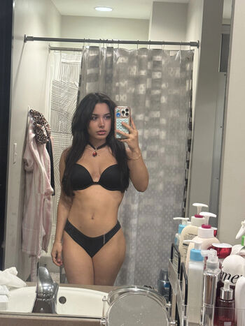 Full leaked Alee babe private onlyfans photo
