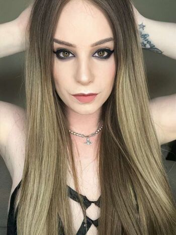 Full leaked Alektrya private onlyfans photo