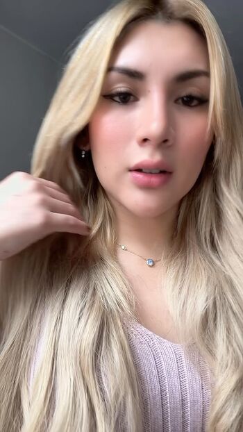 Full leaked Alessia alava private onlyfans photo