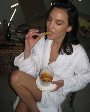 Full leaked Alexa chung page private onlyfans photo