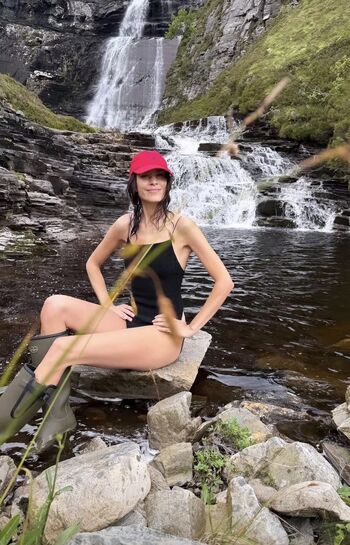 Full leaked Alexa chung private onlyfans photo