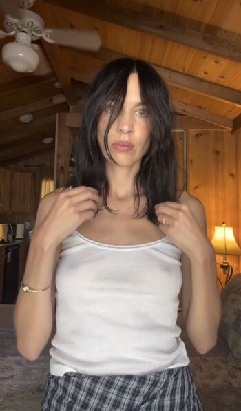 Alexa Chung