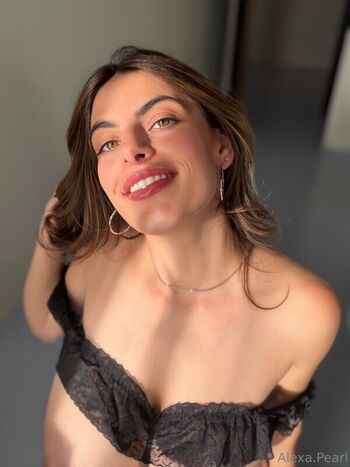 Full leaked Alexa pearl private onlyfans photo